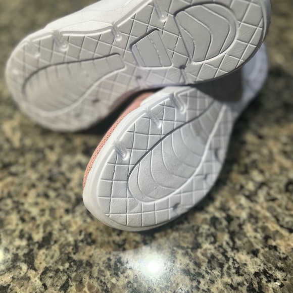 Girls sneakers - Picture 4 of 4